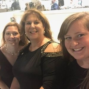 Meet your Posher, Sharon